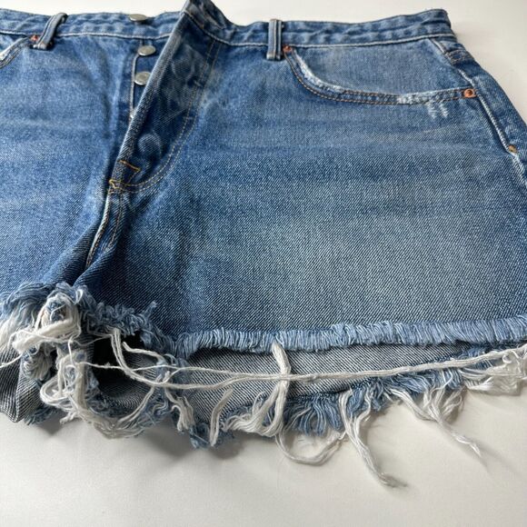 GRLFRND Cindy Button Fly High Rise Medium Blue Wash CutOff Jean Short Raw Hem 32 - Picture 4 of 15